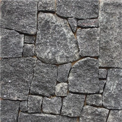 Granitschwarzer, zufälliger loser Stein